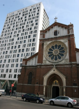 Bucharest_Cathedral-255x351